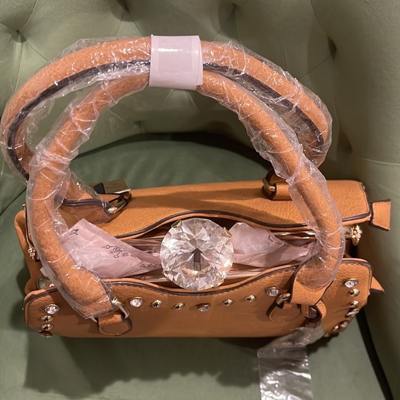 Traci Lynn Bag - Picture 3 of 7